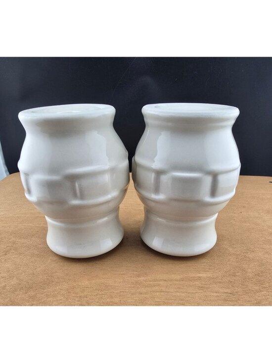 Longaberger Other - Longaberger White Ceramic Salt & Pepper Shaker Set